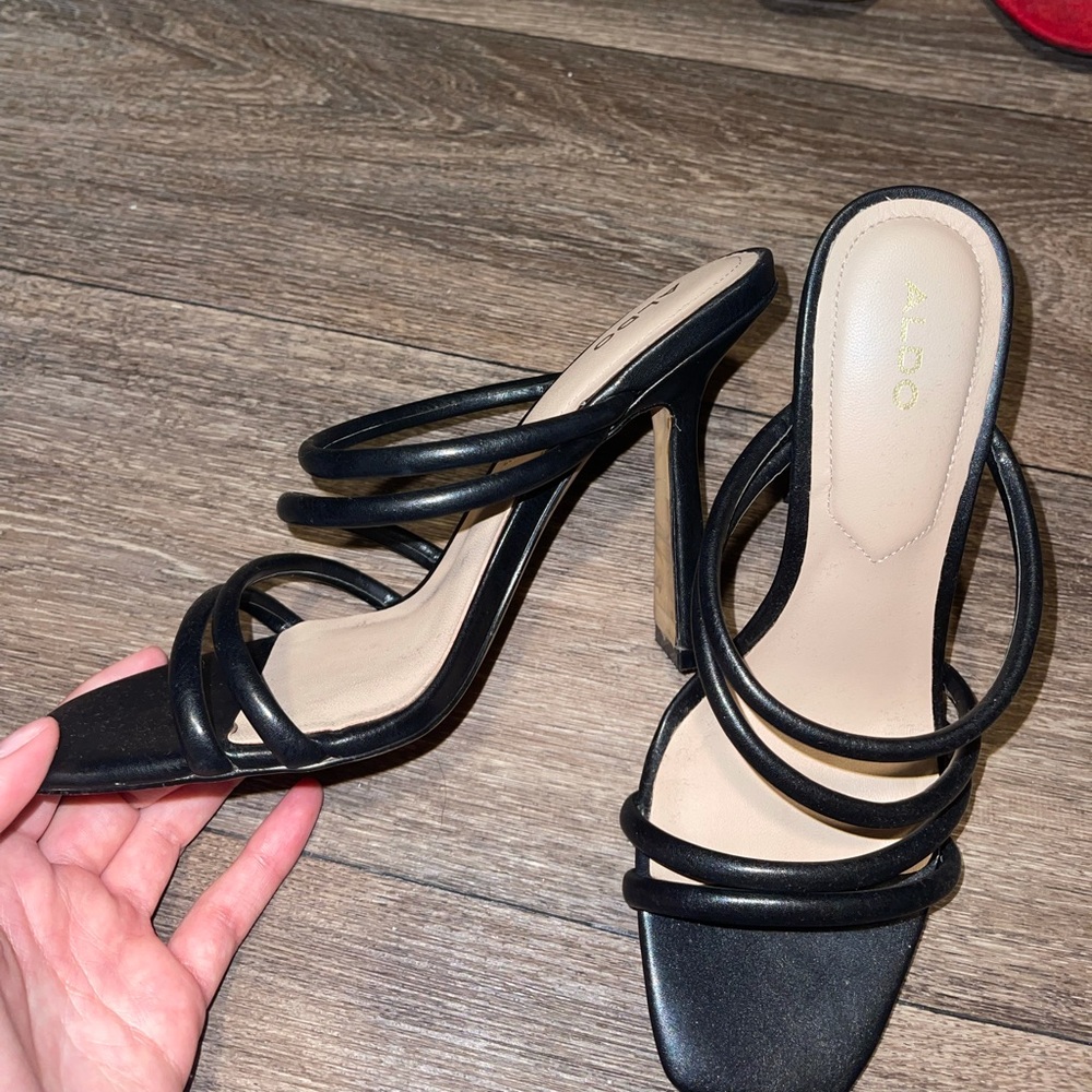 Strappy black sandal heel